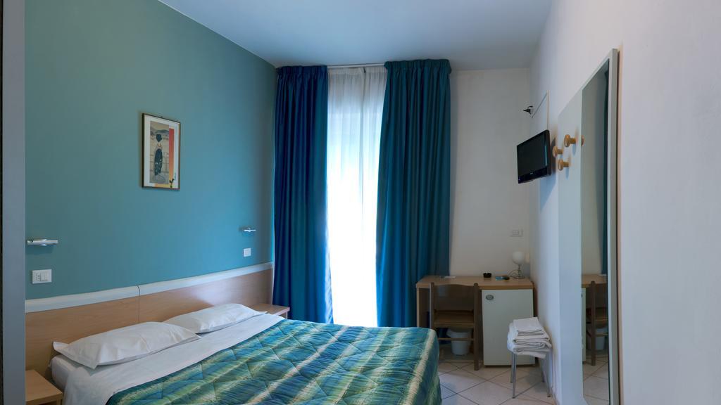 Hotel Savina Rimini Exterior foto